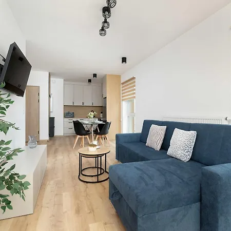 Modern With Parking And Balcony Near The Center By Renters Katowice