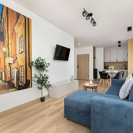 Modern With Parking And Balcony Near The Center By Renters דירה *