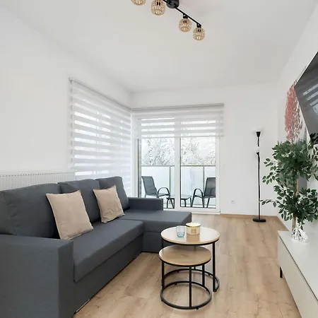 Modern With Parking And Balcony Near The Center By Renters * קטוביץ
