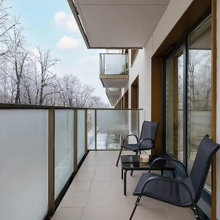 Modern With Parking And Balcony Near The Center By Renters Katowice
