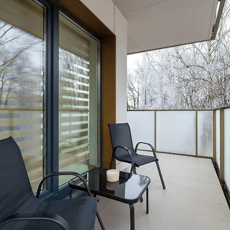 Modern With Parking And Balcony Near The Center By Renters *
