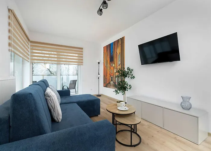 Modern With Parking And Balcony Near The Center By Renters