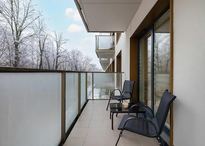 Modern With Parking And Balcony Near The Center By Renters קטוביץ